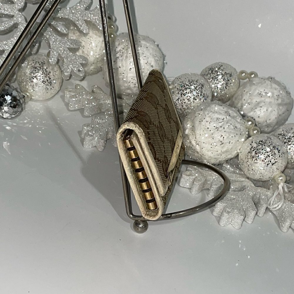 AUTHENTIC GUCCI GG LOGO 6 KEY WALLET - Picture 3 of 10